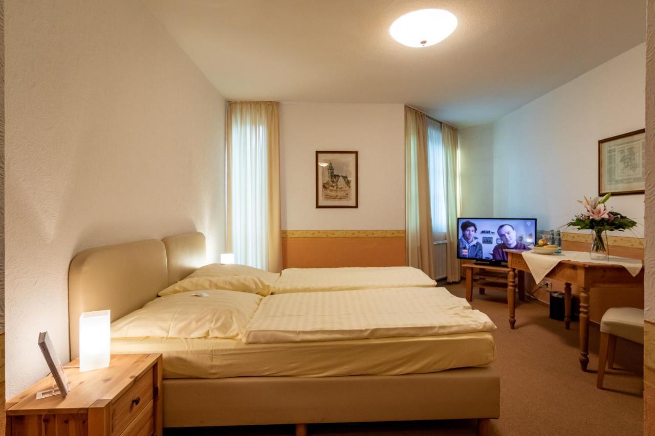 Hotel Goldflair Am Rathaus Korbach Buitenkant foto