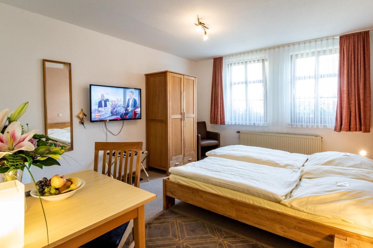 Hotel Goldflair Am Rathaus Korbach Buitenkant foto