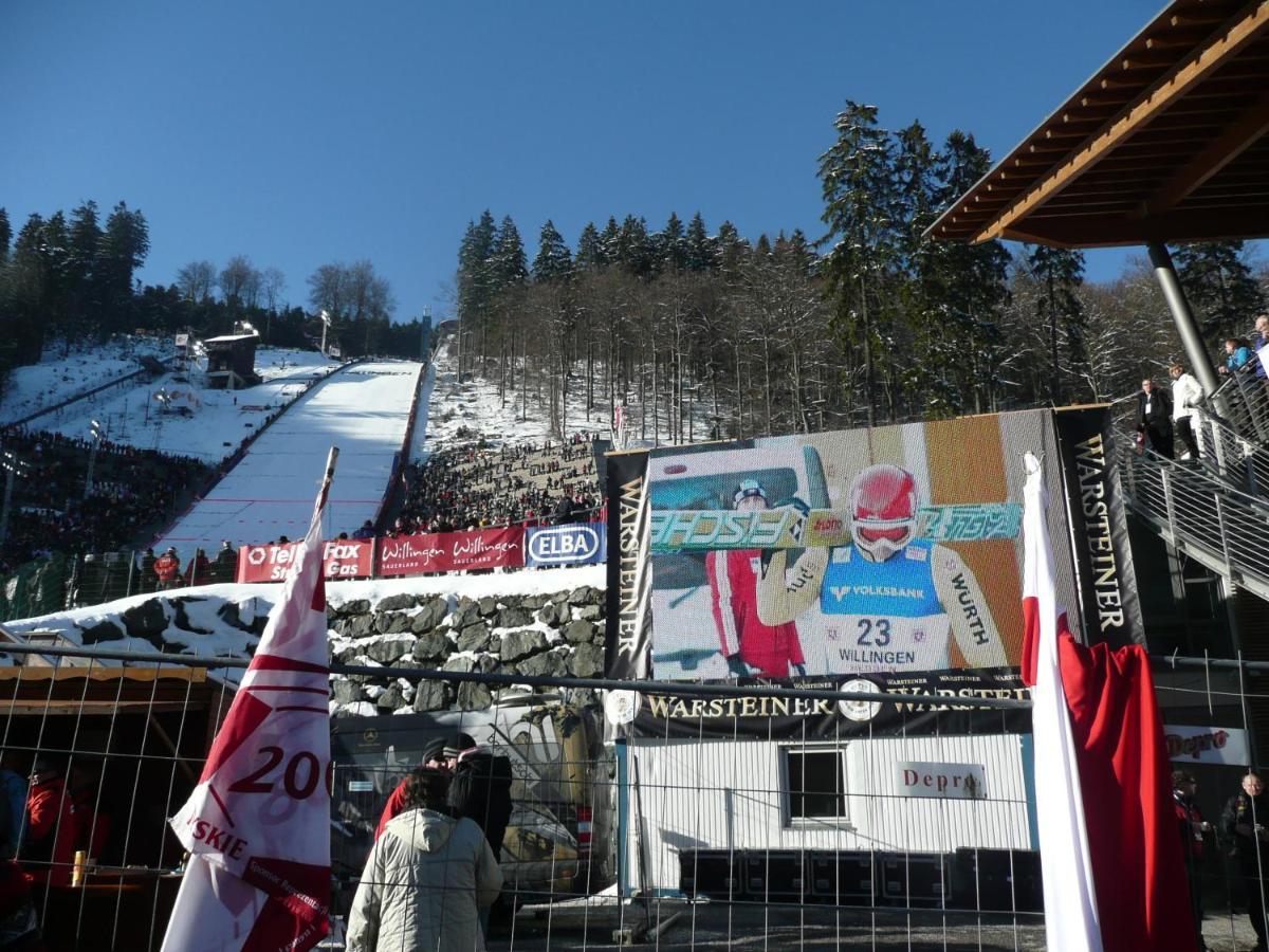 Hotel Goldflair Am Rathaus Korbach Buitenkant foto